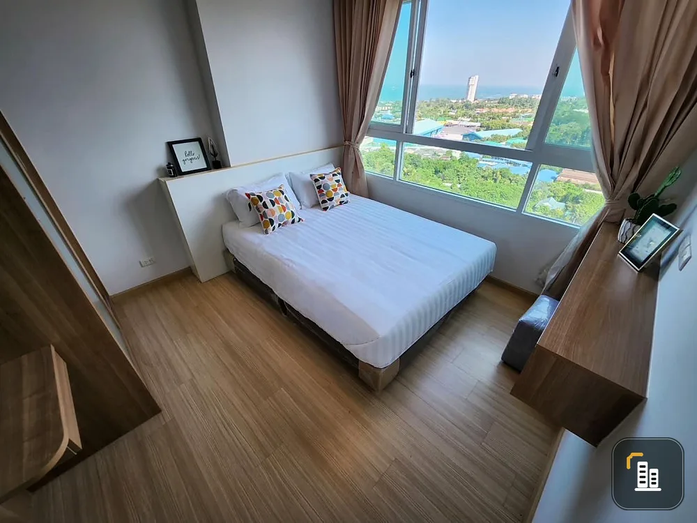 For rent: Sea Hill Condo, spacious room, simply decorated, open view, airy and comfortable. Don't scroll past. Book now.
