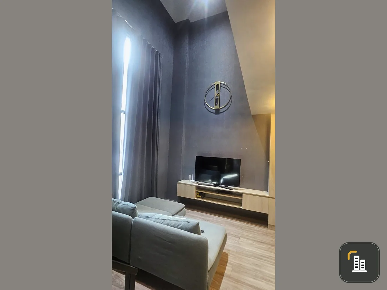 For sale: The Collection Ratchada 32, duplex room. The wallpaper is very good. Complete with built-in furniture, hurry and reserve now.