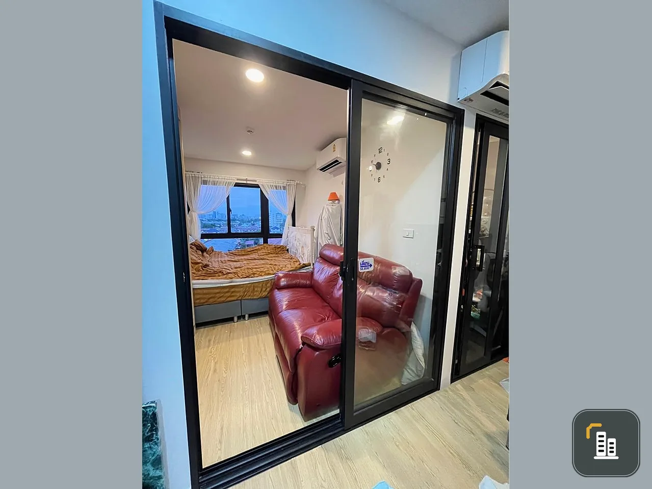 For sale: The Series Condo Tiwanon, 8th floor, separate rooms, fully furnished. Book now before you miss out.