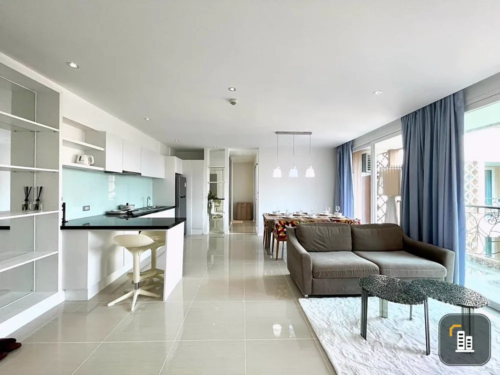 For sale: Atlantis Condo Resort Pattaya (Jomtien), 8th floor, very large room, decorated, ready to move in, don't wait.