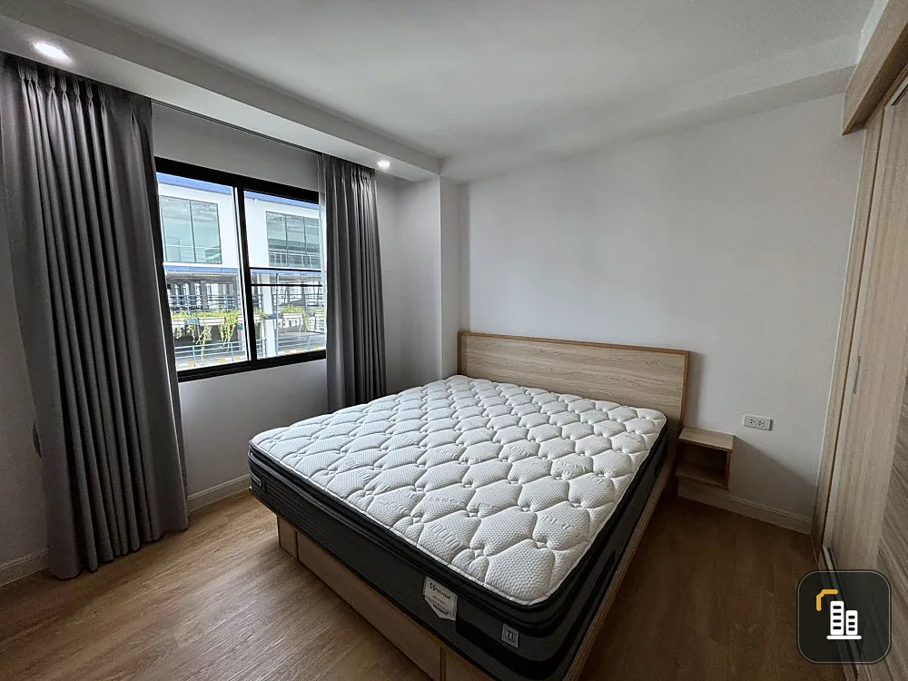For sale: V Condo Salaya, corner room, very quiet. With tight built-in furniture. If you miss it, you'll regret it.