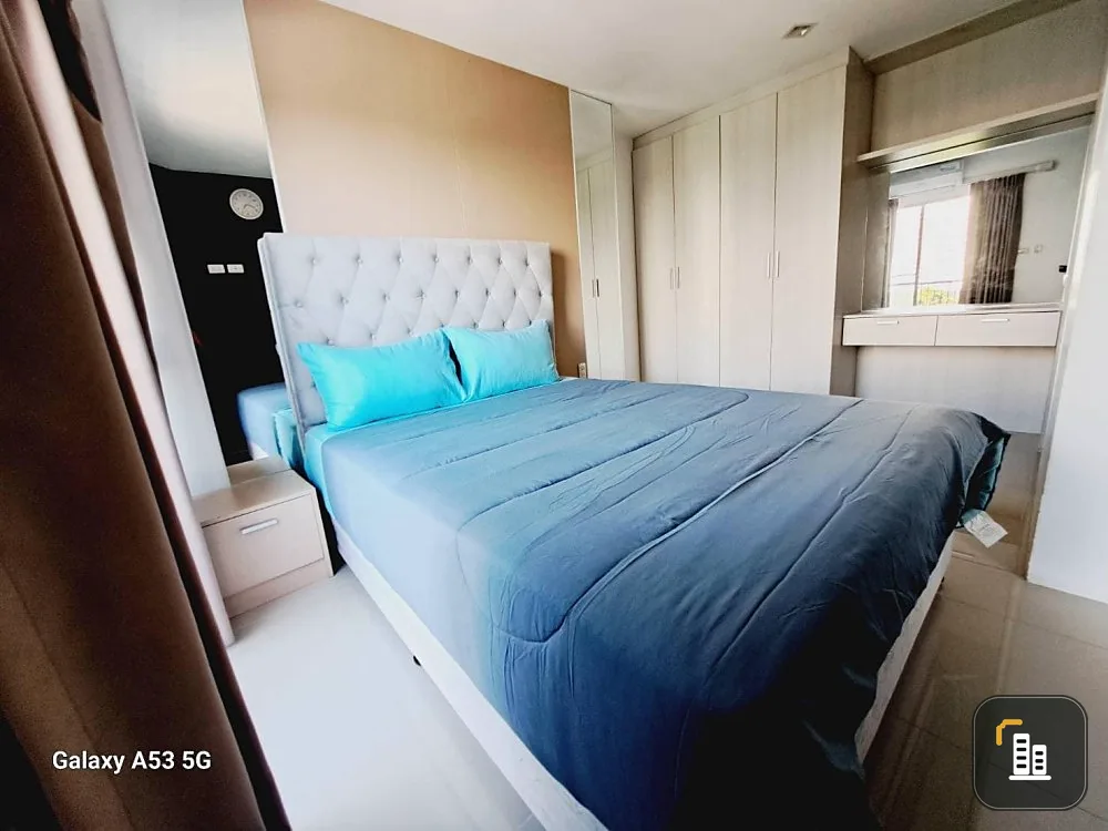 For rent: Trio Gems Condo (Jomtien), large room, plenty of usable space. There is a large built-in wardrobe. Urgent.