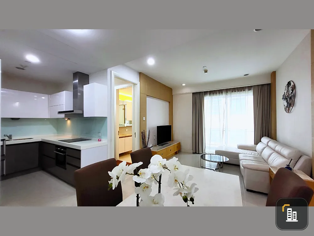 Q Langsuan for sale, large room, lots of usable space. Feels warm like home. If interested, reserve now.