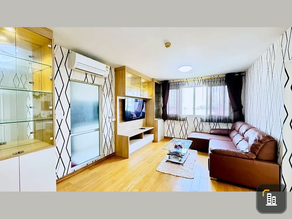 For rent, D Condo Ramintra, spacious room. Install wallpaper well. Complete in one place. Must hurry and reserve.