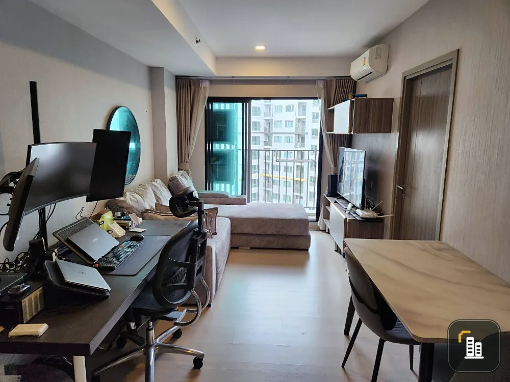 For sale: Knightsbridge Phahon Yothin-Interchange, large room, private, pool view, can't miss out on booking.
