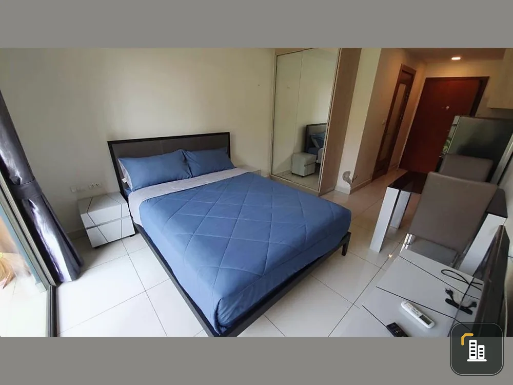 For sale/rent, Laguna Beach Resort 2 (Jomtien), garden view, has a lawn behind the room, very cool, fully furnished, don't miss it.