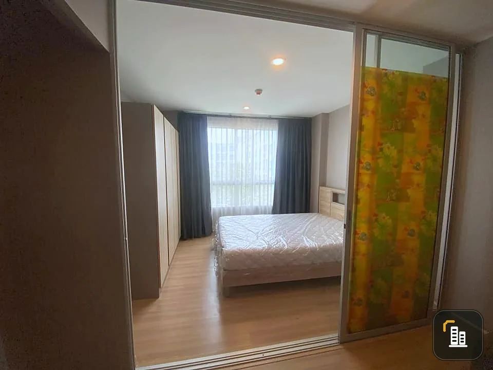 For sale: The Niche ID Seri Thai, 6th floor, swimming pool view, good wind, clear air, fully furnished, ready to move in, don't miss it.