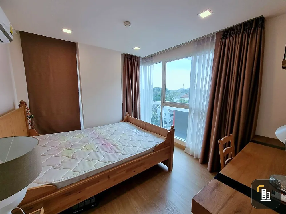 For sale: The Light New York, 6th floor, room decorated with wooden furniture. Spacious and comfortable If you miss it, you'll regret it.