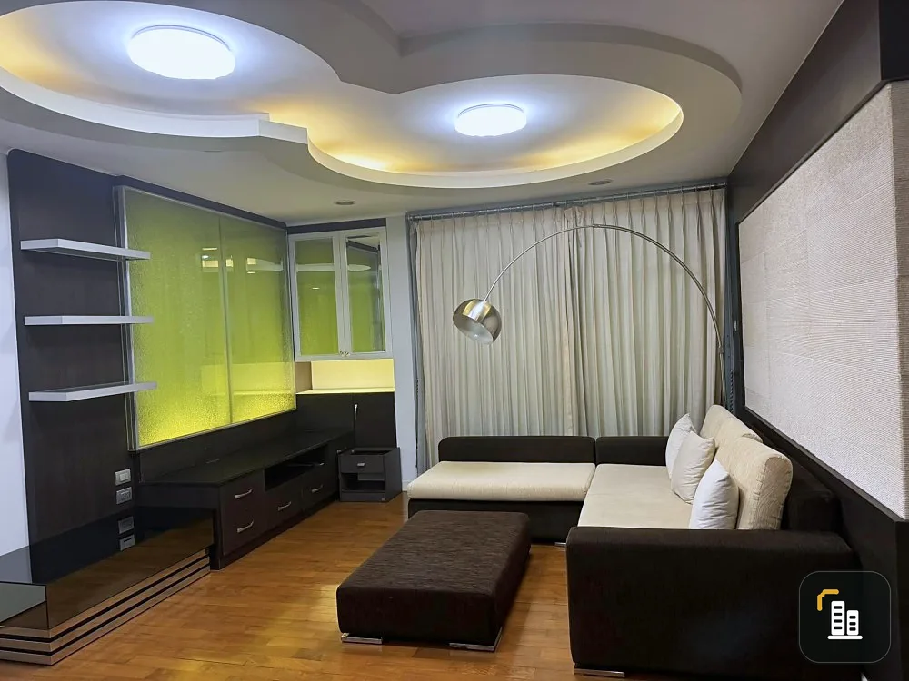 For rent, Baan Siri ruedee, very spacious room, Buit-In furniture throughout the room, complete amenities, all in one place.