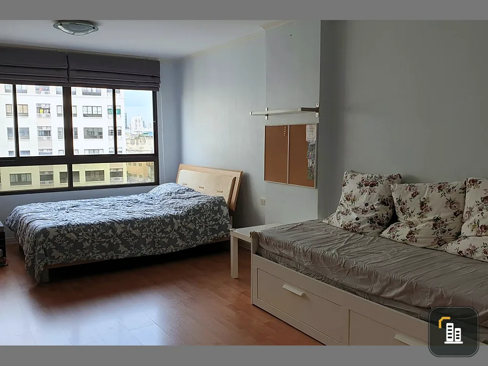 Condo for rent, Lumpini Ville Phra Mae Mary - Sathorn, 7th floor, swimming pool view, east side, complete here, move quickly.