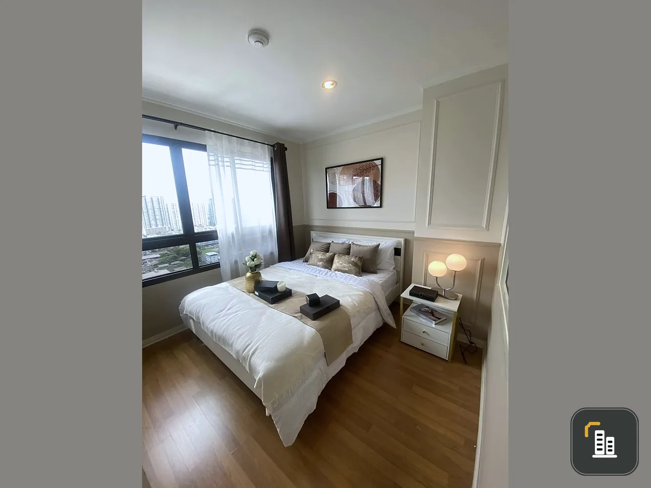 For rent: Lumpini Place Ratchada - Tha Phra, 27th floor, city view, corner room. If interested, hurry and reserve now. Don't miss it. Hurry.