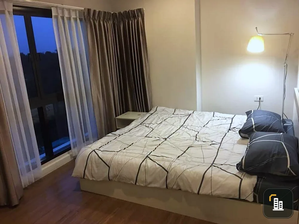 Hallmark Ngamwongwan for sale, 6th floor, corner room, very private, fully decorated, very comfortable sofa, don't miss it.