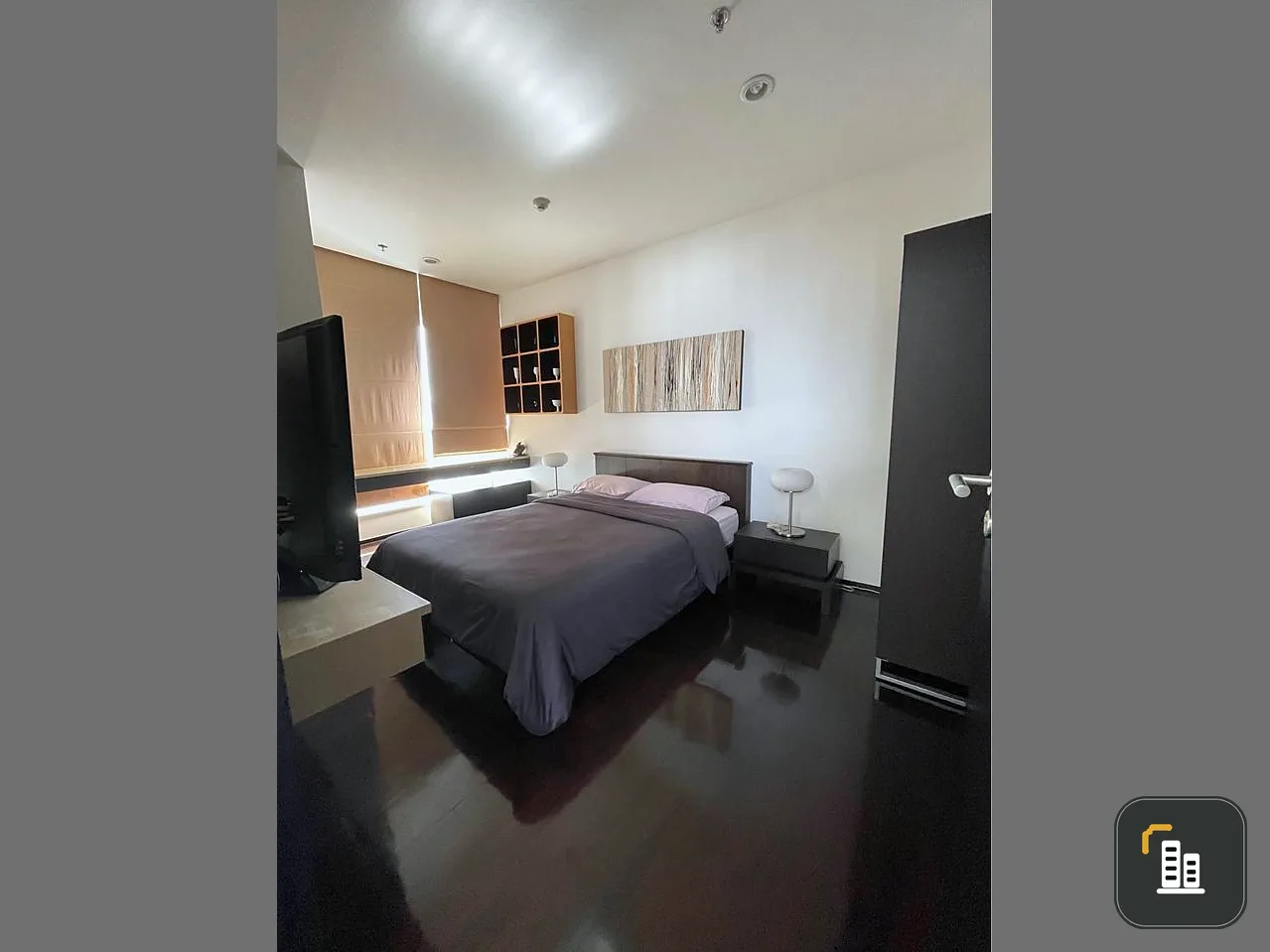 For rent or sale, The Height Thonglor, 17th floor, spacious room, very comfortable, complete set of furniture. Book now, you won't be disappointed.