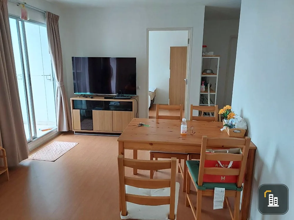 For rent: Lumpini Condo Town, North Pattaya, Sukhumvit (North Pattaya), large bedroom with ensuite bathroom. Ready to move in