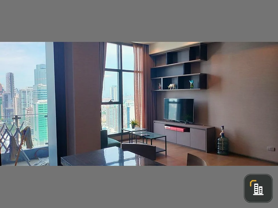For sale: The Diplomat Sathorn, high floor, city view, very spacious room. Fully decorated, very simple and elegant, you can't miss it.