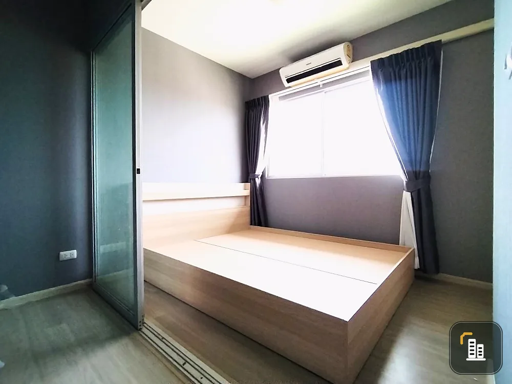 For sale: Plum Condo Park Rangsit Phase 3, with good wall paper. If interested, hurry and reserve now. Don't miss it. Hurry.