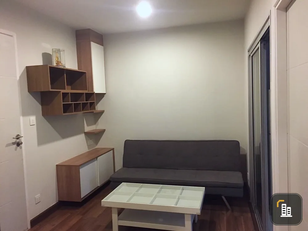 For sale: Centric Tiwanon Station, high floor, bright room, fully furnished, just bring your bags and move in.