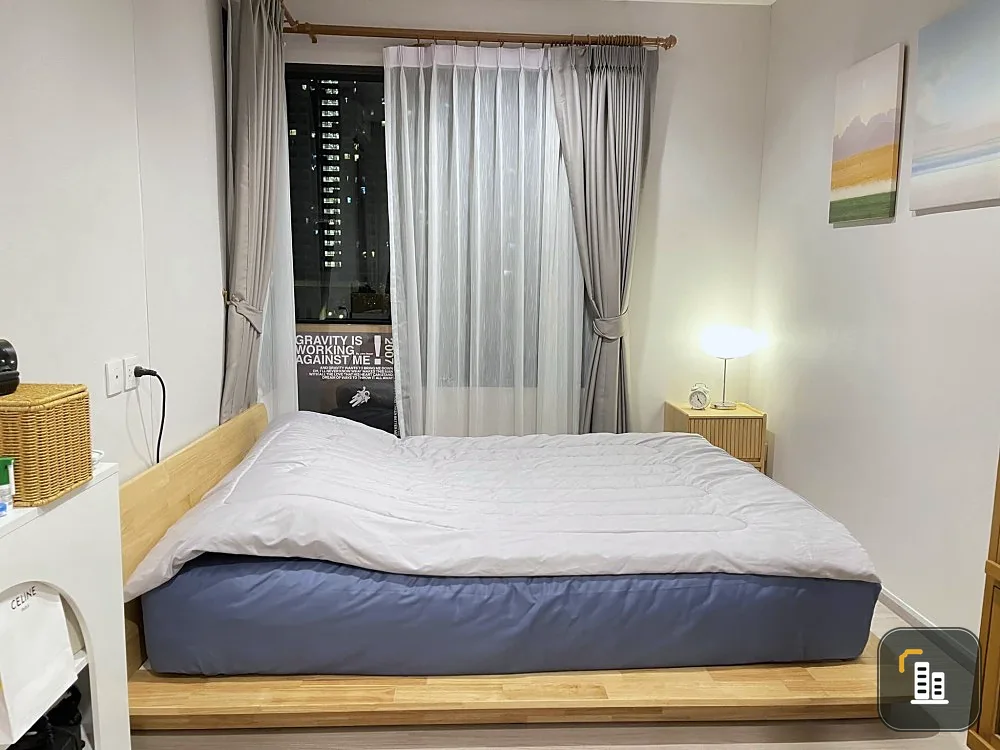 Life Sathorn Sierra for sale, minimally decorated, fully furnished, come with your bags ready to reserve, don't miss it.