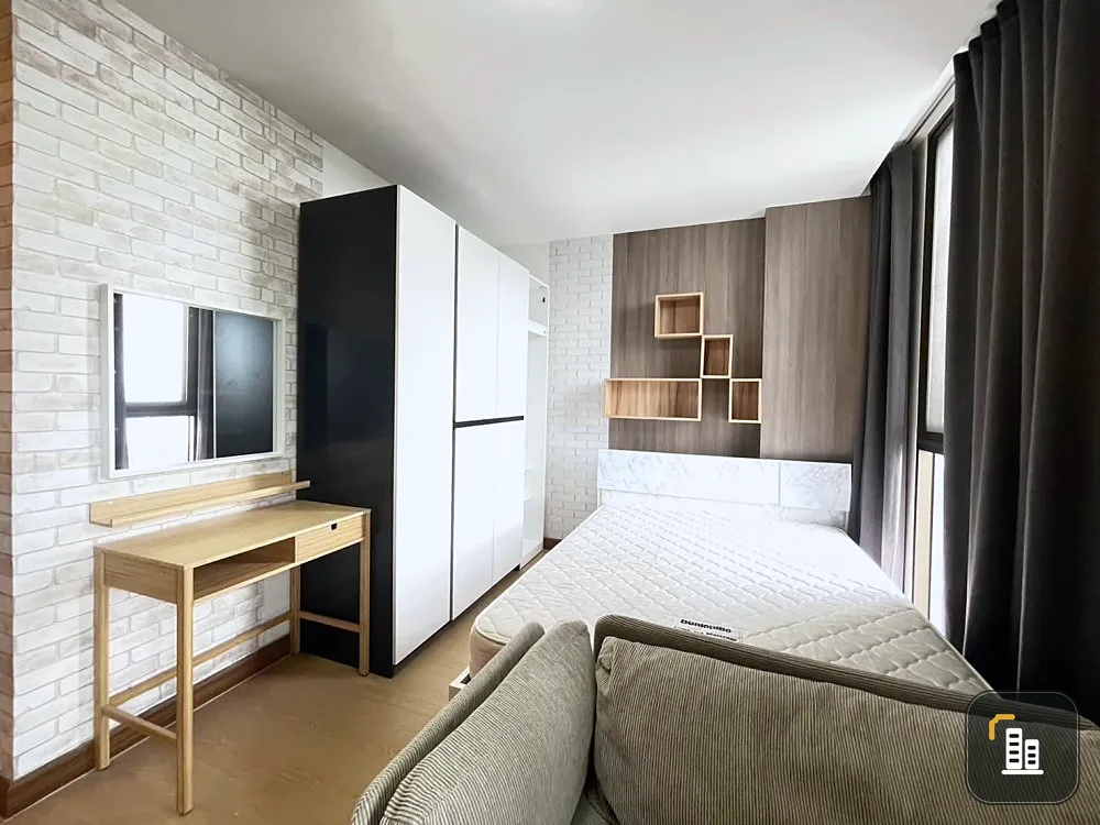 For rent, Ideo Mix Sukhumvit 103, beautiful patterned wallpaper throughout the room. Fully decorated with functions Book now, don't hesitate.