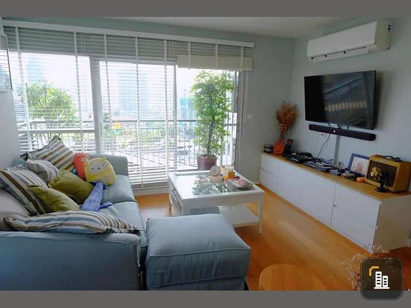 Selling Aspire Rama 9, decorated very well, selling with furniture, but you can move in quickly.
