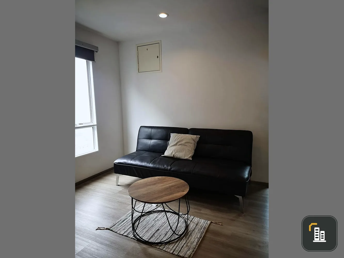 Condo for rent, Regent Home Bang Son, Phase 28, spacious room. Plenty of usable space, good price, must move quickly.