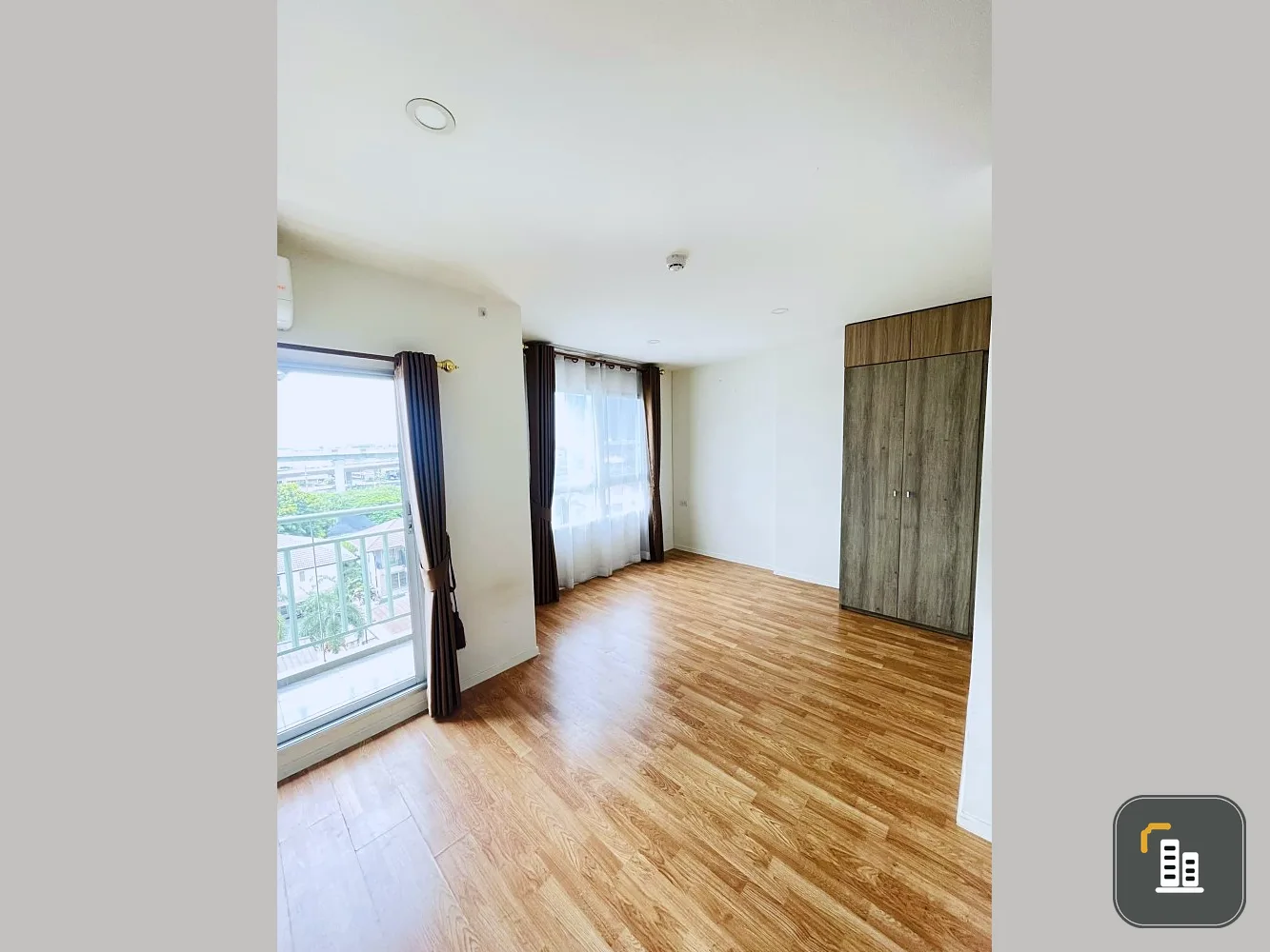 For sale Lumpini Ville Phra Nang Klao-River View, north side, lots of Buit-In furniture, can't reserve anymore.