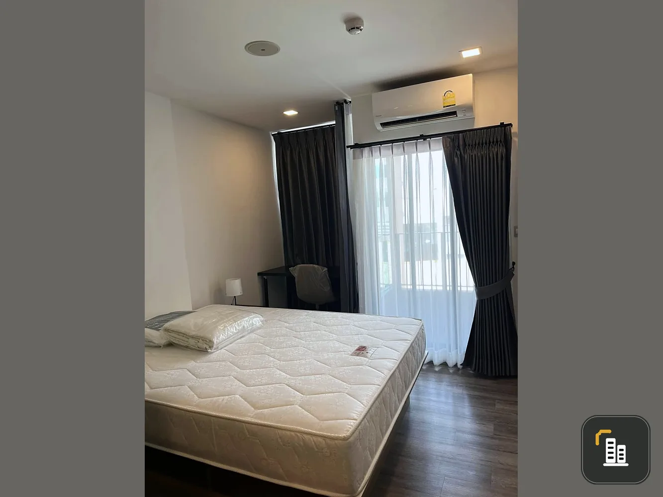 For rent: Brown Condo Phahon-Saphan Mai, 2 bedrooms, heavily furnished, full electrical appliances. Already ready