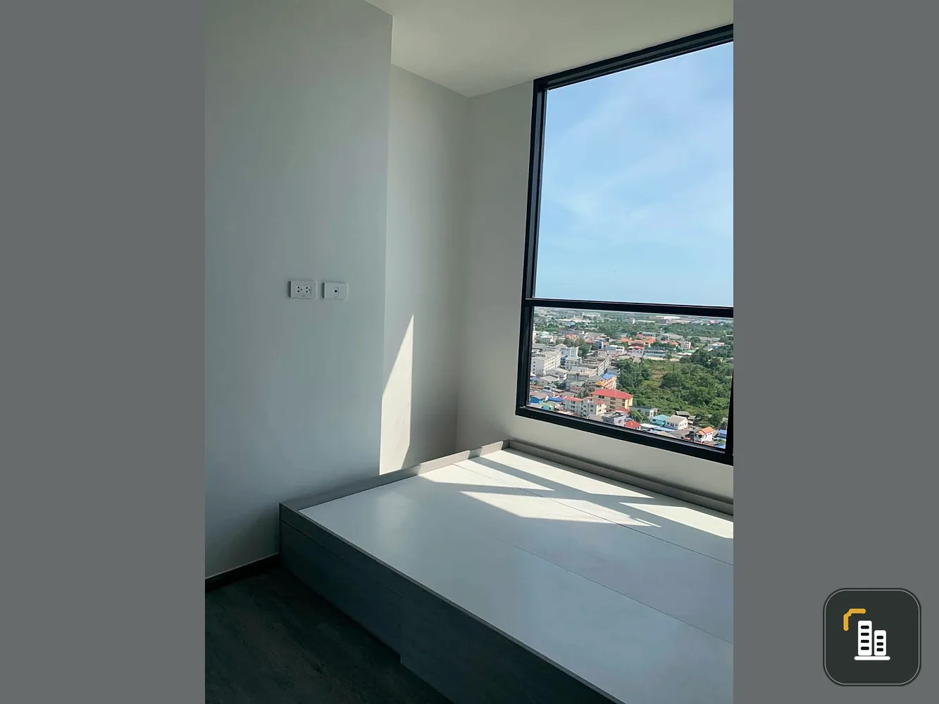 Condo down payment for sale, The origin E22 station, corner room, good view, beautiful location, 25th floor, hurry and reserve it quickly.