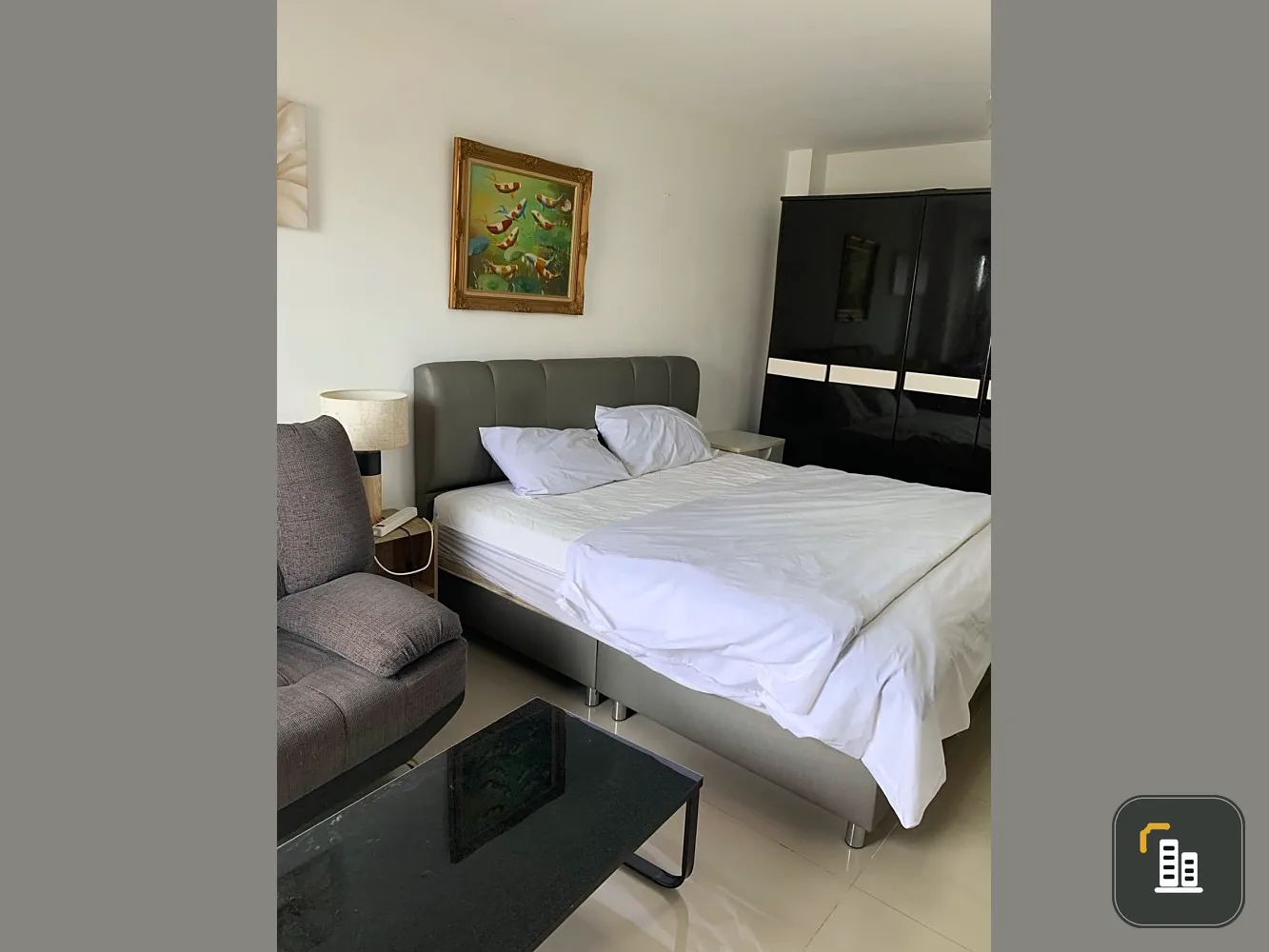 Sea view for sale in Jomtien Condominium 1-8 (Jomtien), high ceilings, airy and comfortable. Fully furnished, hurry and grab it.