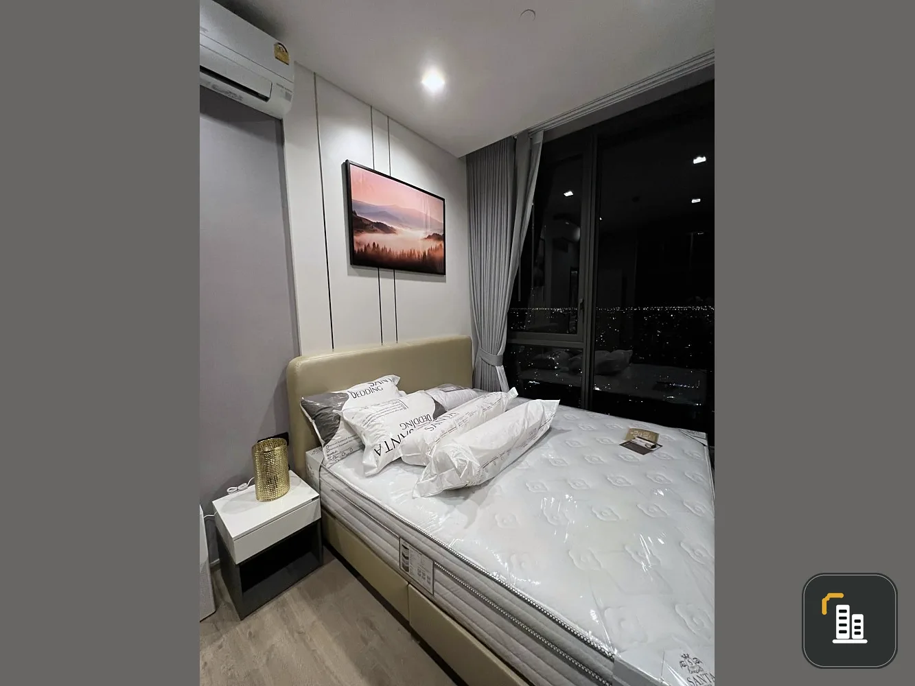 Urgently for rent, Condo The Crest Park Residence, decorated room, ready to move in. Complete amenities, move now.