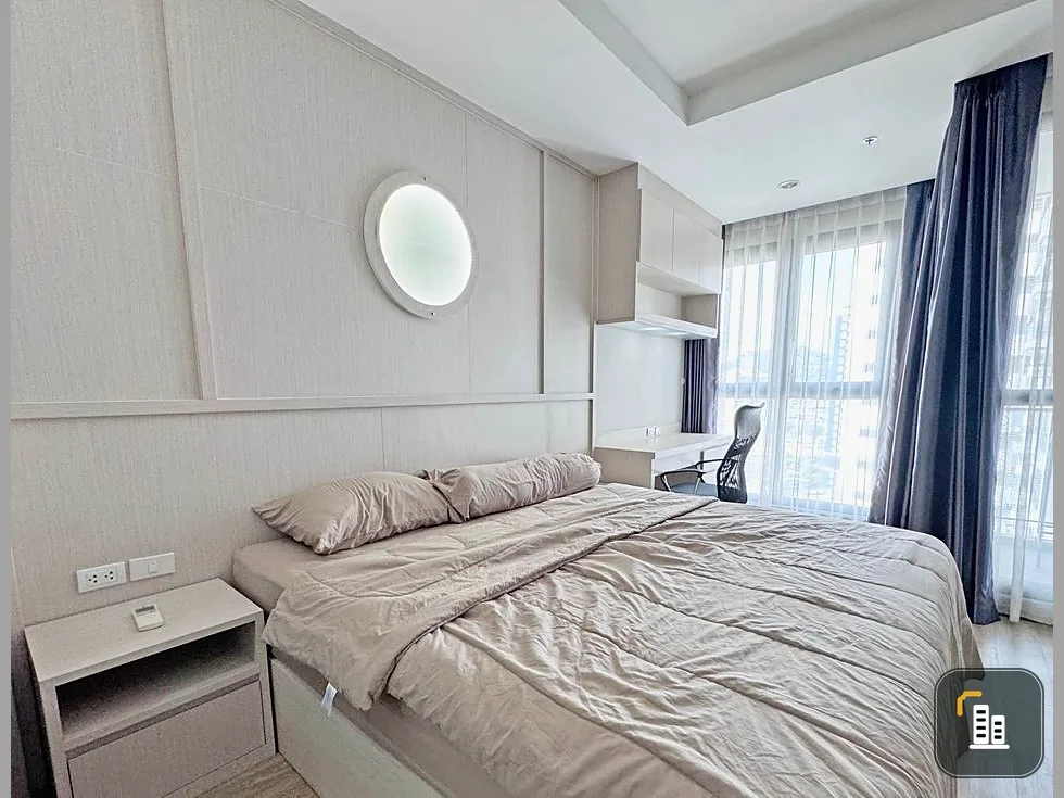For rent: Ladda Plus Sriracha, built-in furniture, minimalist Japanese style, beautifully decorated. If you miss it, you'll regret it.