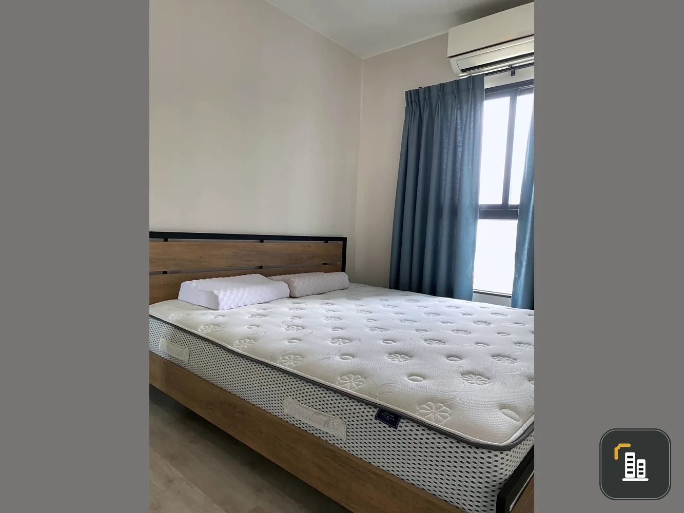 For sale: Plum Condo Bang Yai Station, 29th floor, city view, very good atmosphere. The room is simply decorated. Ready to move in quickly.