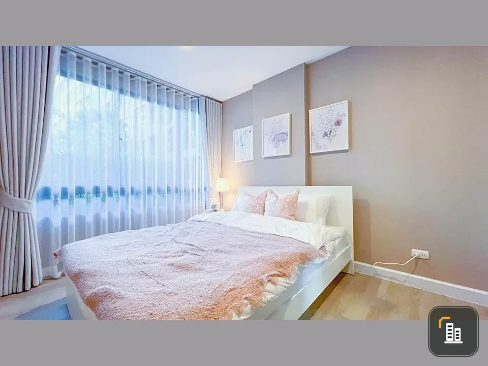 For sale or rent, Metro Luxe Ratchada, 1st floor, balcony next to the garden, very shady, inside the room fully decorated, all in one place, book now.