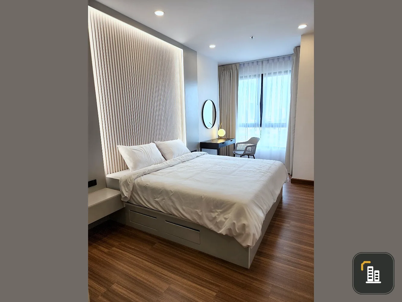 For rent, Supalai Premier Charoen Nakhon, 17th floor, ICONSIAM side, beautiful view, good position, book now, don't miss it.