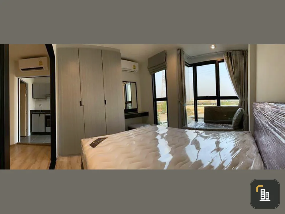 Selling Condo Rice Rama 9, amazing with modern style room with Bay Window at a very cheap price!!!