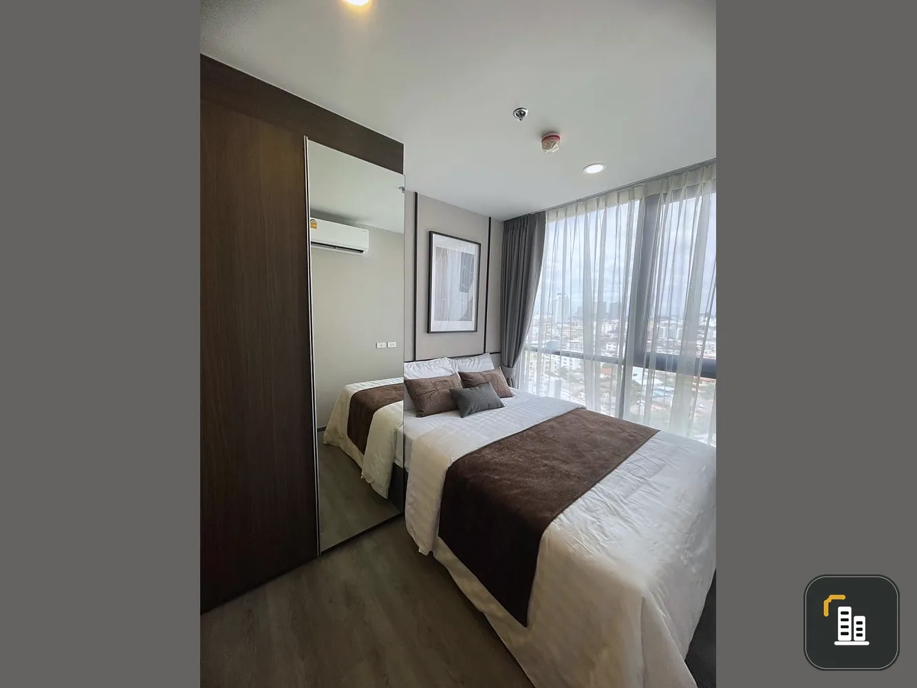For rent: The Origin Lat Phrao-Bang Kapi. View of swimming pool and skytrain Built-in decoration, beautiful and crowning. Hurry and reserve now.