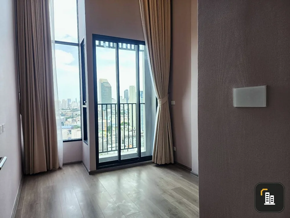 For rent, Soho Bangkok Ratchada, 2 bedrooms, 1 bathroom, ready to move in, complete amenities, book now.