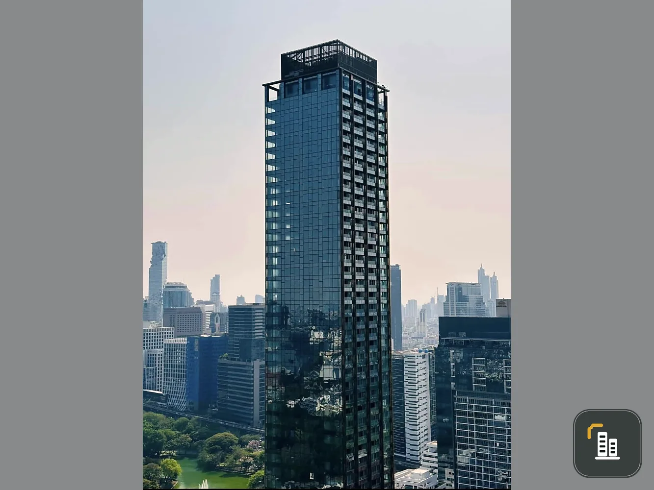 Nimit Langsuan for sale, high floor, beautiful Chidlom view. The room is very spacious, convenient to travel, very comfortable. Don't miss out on book