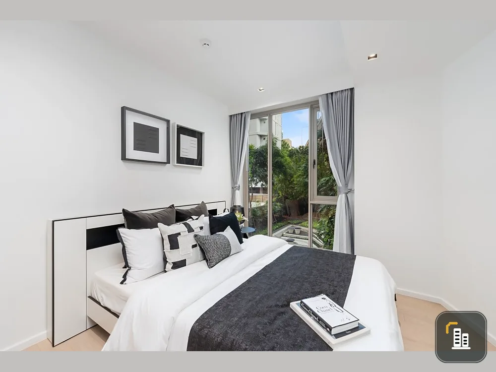 Condo for sale, Craft Ploenchit, very spacious room, beautifully decorated, minimalist style, very livable. Don't miss out on booking, hurry up.