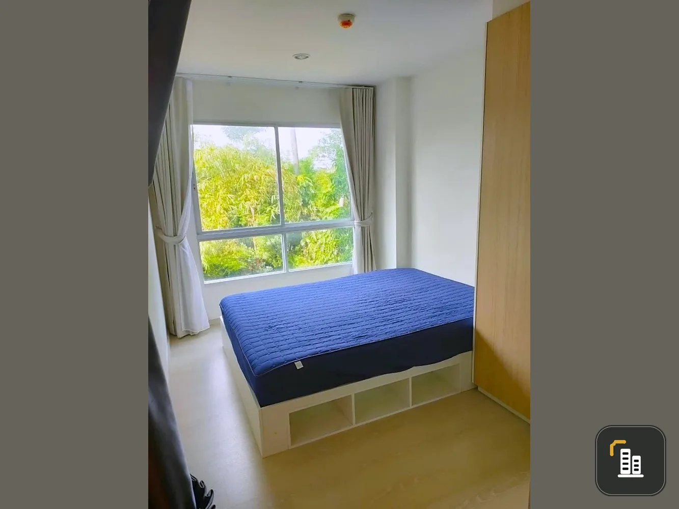 For sale: The Kith Plus Phahon Yothin-Khu Khot, a room with good wallpaper and facilities. Book first, get it first.