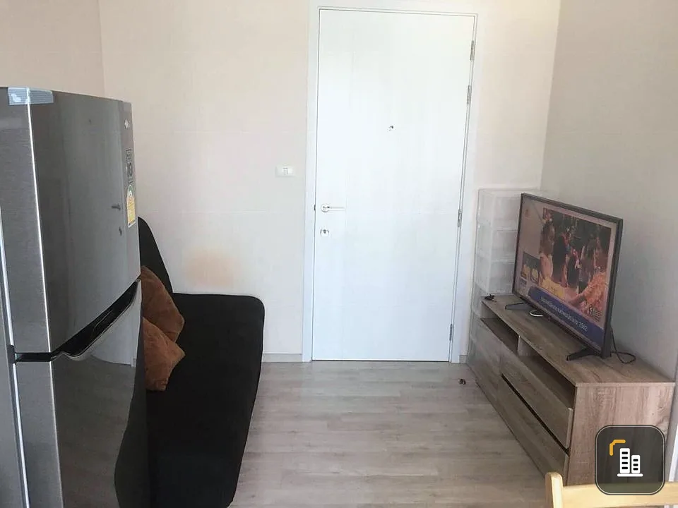 For sale or rent, Plum Condo Central Station, 27th floor, open view, no buildings blocking it, it's a great investment to buy. Hurry and reserve now.