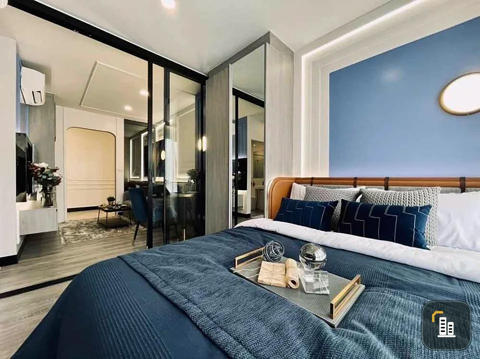 Down payment sale, So Origin Phahon 69 Station, 4th floor, north view, see the airport, convenient travel. If interested, reserve now.