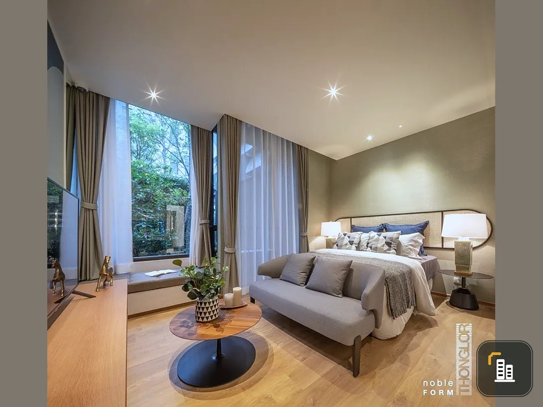 For sale: Noble Form Thonglor, luxury condo in the heart of Thonglor. The middle section is awesome. Convenient travel Book now, very worthwhile.