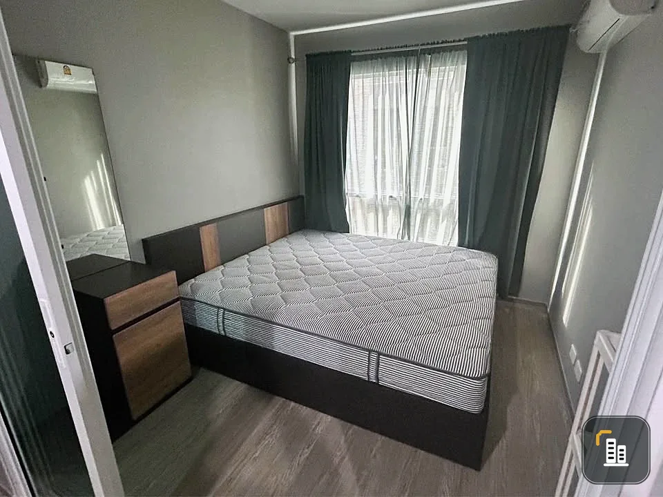 For sale or rent: Regent Home Sukhumvit 97/1, 6th floor, not very high, bright and comfortable room, glass partition for privacy. Urgent booking.