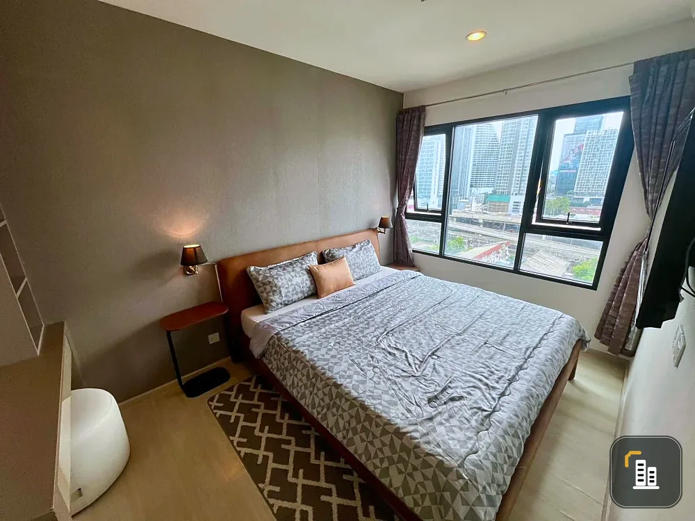 Urgent. Condo for rent Life Asoke, 2 bedrooms, beautiful room, complete facilities!! The most luxurious
