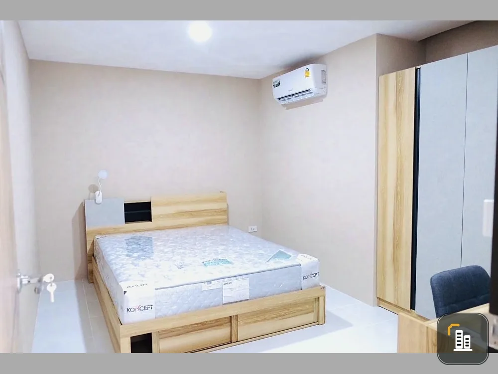 For sale, for rent, Happy Condo Ratchada 18, 8th floor, very spacious room, partitioned, fully furnished, don't wait.