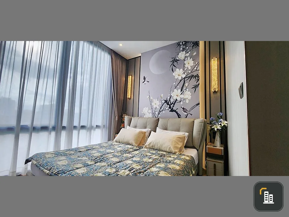 For rent MUNIQ Langsuan, luxuriously decorated room. Every piece of good furniture is amazingly built-in. If you miss it, you'll regret it.