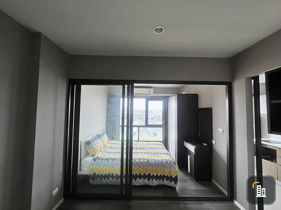 For sale: The Stage Taopoon Interchange, 19th floor, city view, river view. Conveniences are ready. Reserve now.