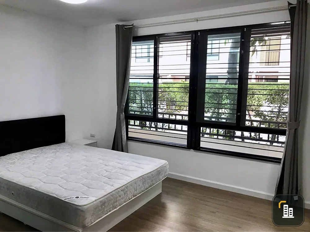 For rent: I Condo Salaya, Phase 2, 1st floor, there are trees next to the balcony, comfortable to live in, definitely not uncomfortable. Ready, book