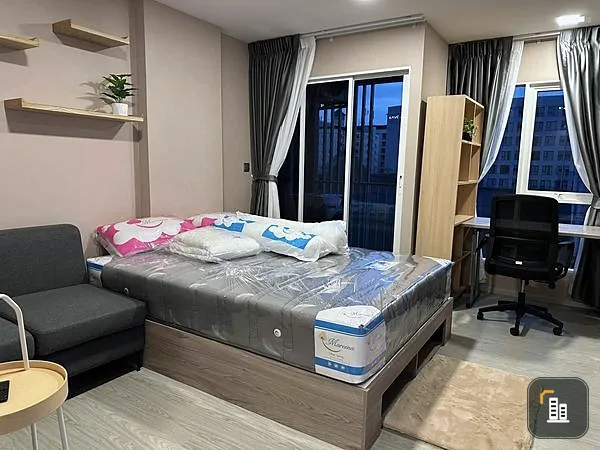 For rent: Cave Town Island, bright and comfortable room, separated into sections, private, book first, get it first.